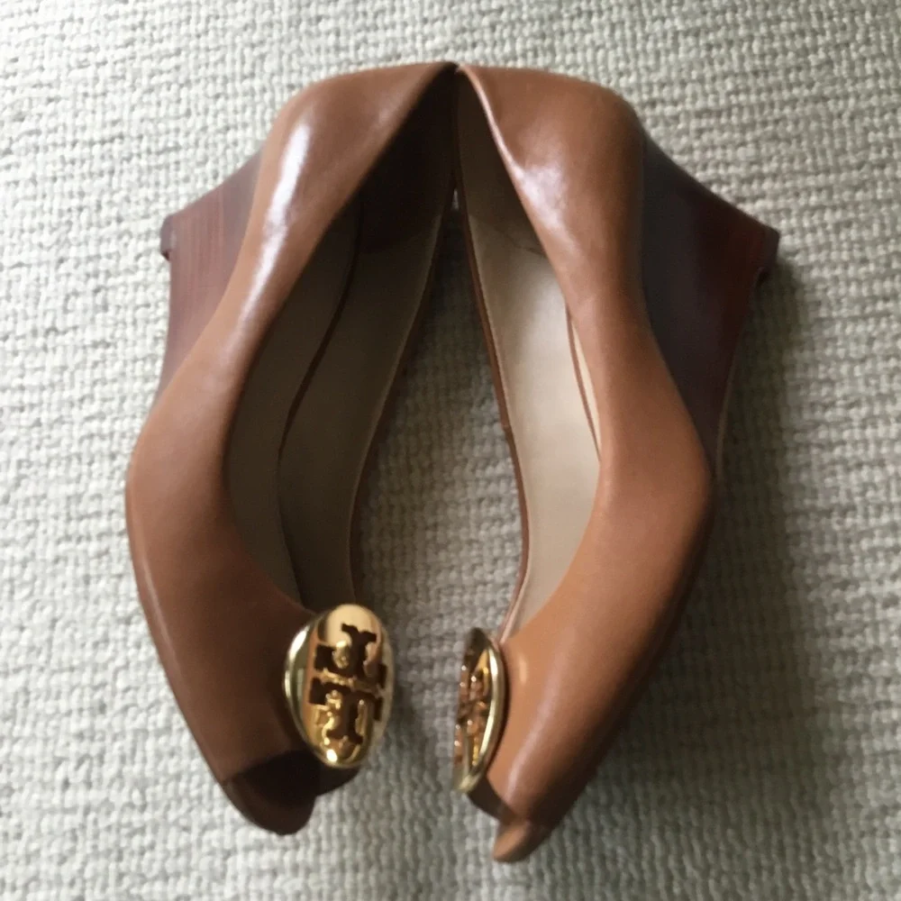 Tory Burch classic tory